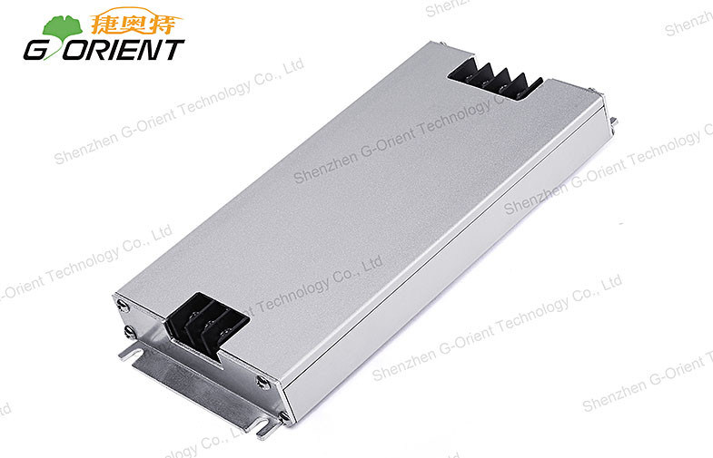 OEM/ODM de la fuente de alimentación del interruptor de la eficacia alta 30A 135W para los coches eléctricos de la nave